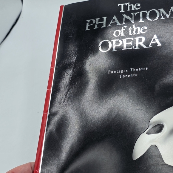 Vintage 1995 Phantom Of The Opera Pantages Theatre Souvenir Program & Ticket - Picture 3 of 10